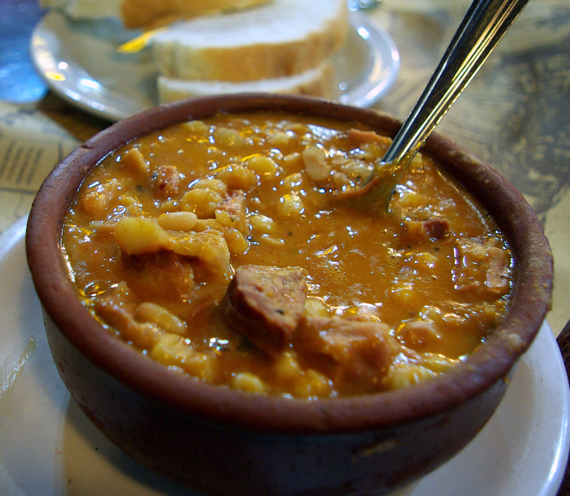 Ya viene asomando el locro del 25 de mayo