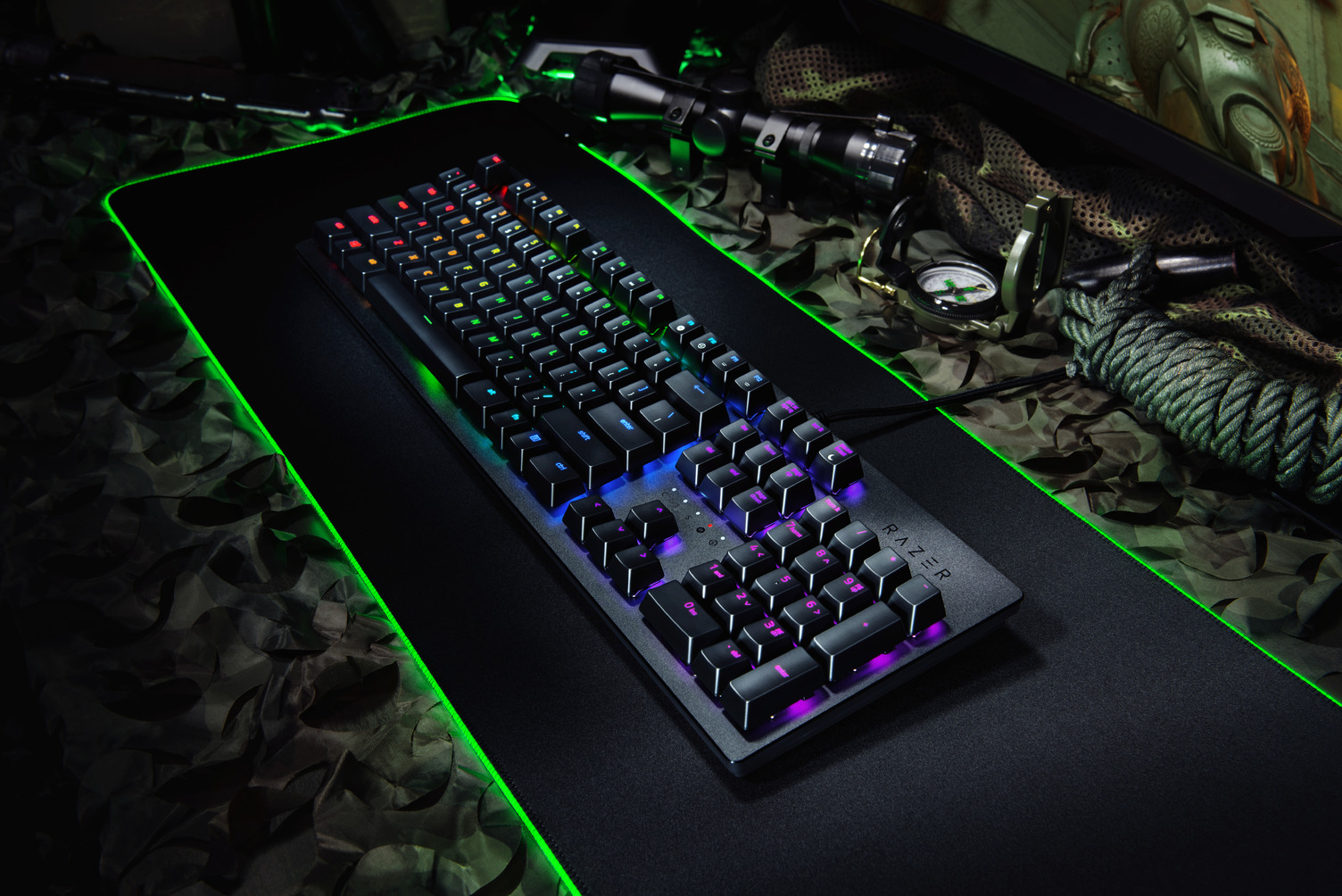 EL TECLADO RAZER HUNTSMAN OFRECE UN DESEMPEÑO DE JUEGO A LA VELOCIDAD DE LA LUZ CON NUEVA TECNOLOGÍA DE SWITCHES