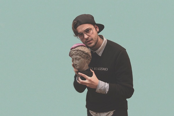 Vino de Melmac presenta su nuevo single “Nos Quemamos”