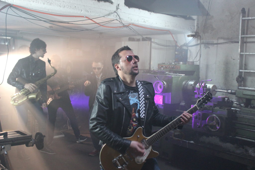 Reiband presenta “Sexy Cadillac”