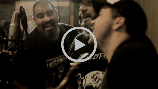 La Casual presenta su nuevo video «Siempre pa’ adelante»