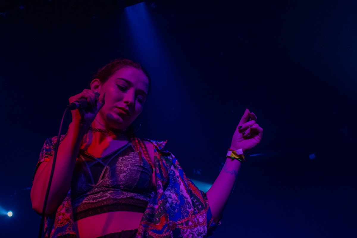 REBECA FLORES en 921 Cultural House