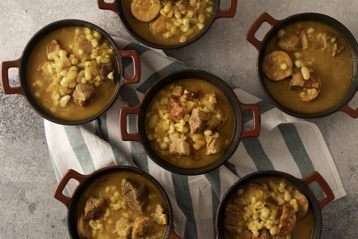 Doble Sentido bar cultural lanzó su 3°edición del ciclo Me Vuelvo Locro