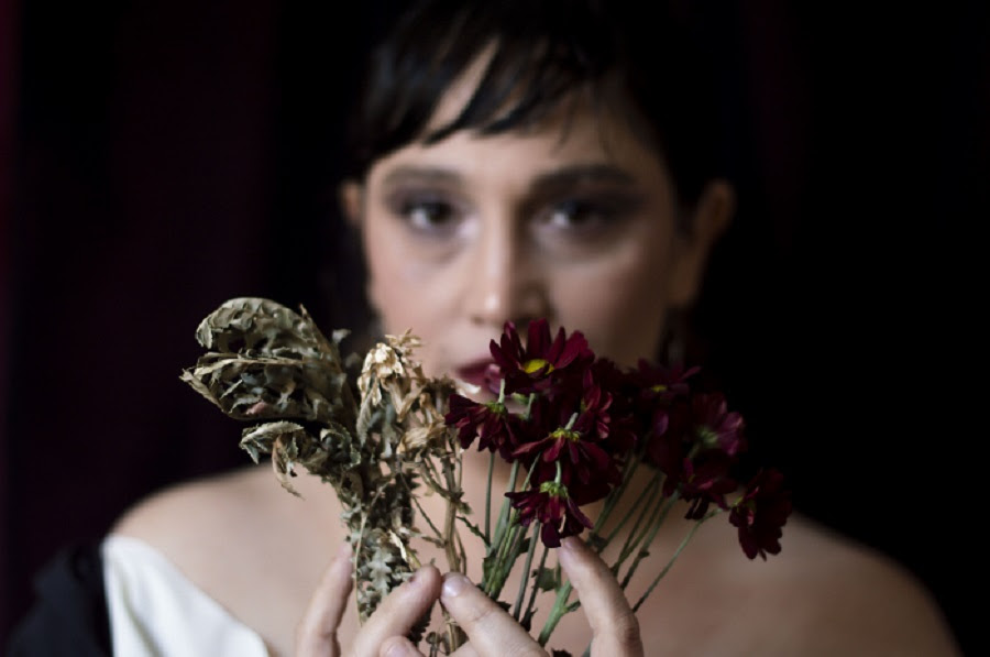 Vero Marjbein presenta☀ Buscando el sol ☀5 de octubre Centro cultural Morán