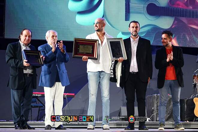 AHYRE: RECIBIÓ EL PREMIO “CONSAGRACIÓN” DEL FESTIVAL DE FOLKLORE COSQUÍN 2024