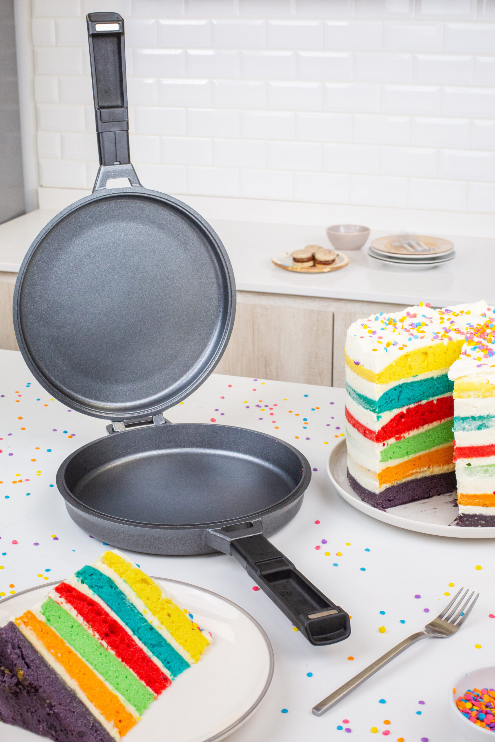 TORTA MULTICOLOR PARA CELEBRAR EL DÍA DE LAS INFANCIAS